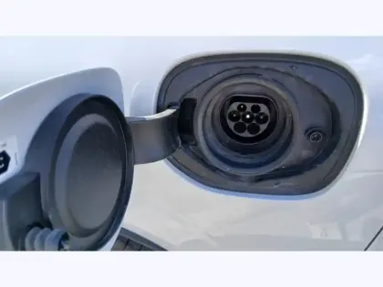 Photo 14 Volvo Xc60 Gén. II Ph2 R-Design 5