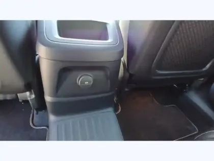 Photo 19 Volvo Xc60 Gén. II Ph2 R-Design 5