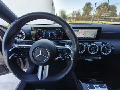 Photo 10 Mercedes Classe A Gén. IV (W177) Ph2 AMG Line 5