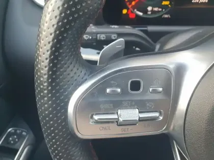 Photo 9 Mercedes GLA 200 d AMG Line