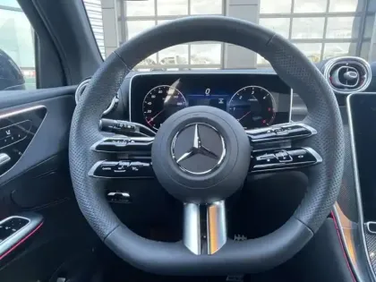 Photo 14 Mercedes Classe GLC GLC 220 d 4MATIC AMG Line