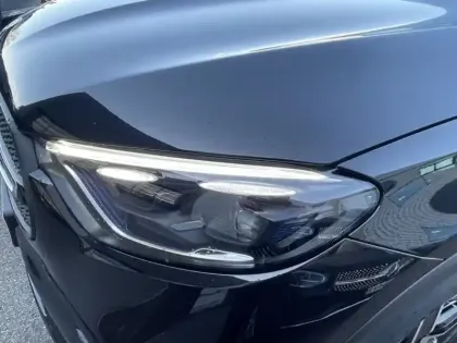 Photo 11 Mercedes Classe GLC GLC 220 d 4MATIC AMG Line