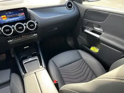 Photo 19 Mercedes Classe B Gén. III (W247) Ph2 Progressive Line 5