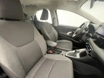 Photo 20 Toyota Yaris Hybride 116h Dynamic