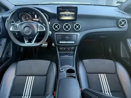 Photo 7 Mercedes CLA Coupé 200 d WhiteArt Edition