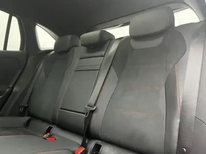 Photo 12 Mercedes EQA 250+ AMG Line