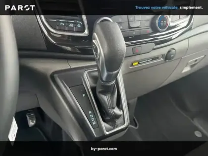 Photo 22 Ford Custom Gén. II Ph1 Limited 1