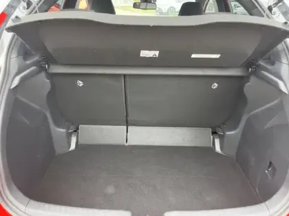 Photo 9 Toyota Yaris Hybride 116h Première