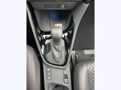 Photo 13 Toyota Yaris Hybride 116h Première