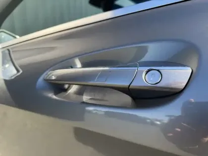 Photo 15 Mercedes Classe B 220 d 4MATIC Fascination Pack AMG Line