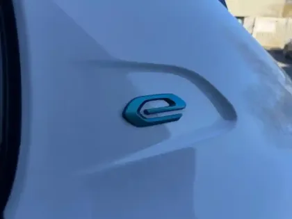 Photo 26 Peugeot 208 e- 136ch GT Suréquipée