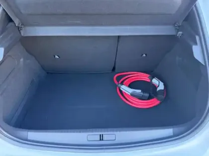 Photo 5 Peugeot 208 e- 136ch GT Suréquipée