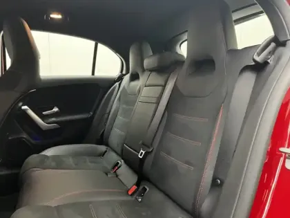 Photo 14 Mercedes Classe A 180 d AMG Line