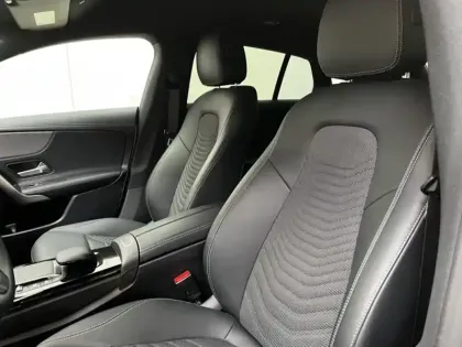 Photo 13 Mercedes CLA Gén. II (X118) Ph2 Progressive Line 5