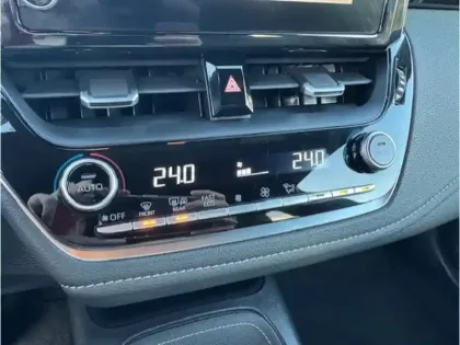 Photo 17 Toyota Corolla Hybride 122h Design NG SHOWRO