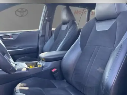 Photo 17 Toyota Rav4 Gén. V Ph1 Collection 5