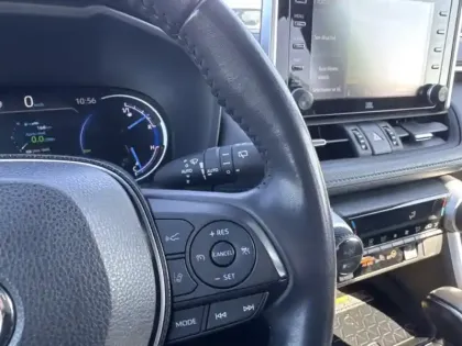 Photo 11 Toyota Rav4 Gén. V Ph1 Collection 5