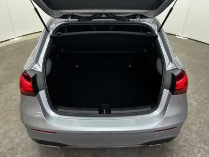 Photo 9 Mercedes Classe A 200 d AMG Line