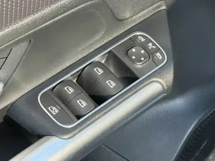 Photo 54 Mercedes Classe B Gén. III (W247) Ph1 Progressive Line Ed 5