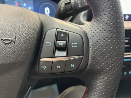 Photo 16 Ford Kuga 2.5 Duratec 180ch Hybrid FlexiFuel ST-Line Powershift