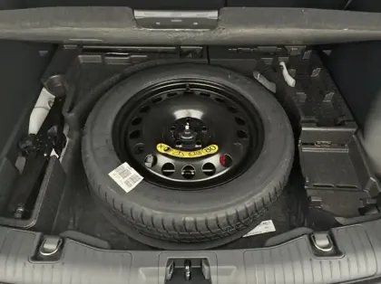 Photo 17 Ford Kuga 2.5 Duratec 180ch Hybrid FlexiFuel ST-Line Powershift