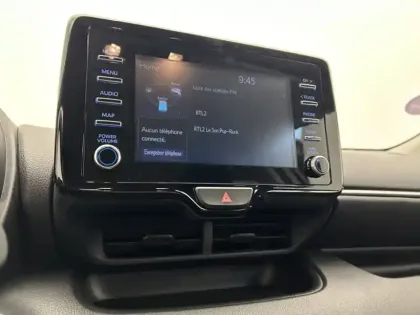 Photo 13 Toyota Yaris Hybride 116h Dynamic