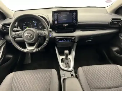 Photo 10 Toyota Yaris Hybride 116h Dynamic