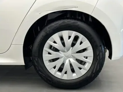 Photo 8 Toyota Yaris Hybride 116h Dynamic