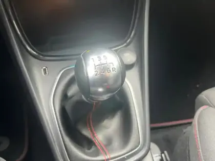 Photo 7 Ford Puma 1.0 Flexifuel 125ch S&S mHEV ST-Line