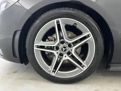 Photo 42 Mercedes Classe B 180 136ch AMG Line Edition 7G-DCT