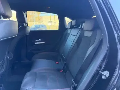 Photo 21 Mercedes Classe B 180 136ch AMG Line Edition 7G-DCT