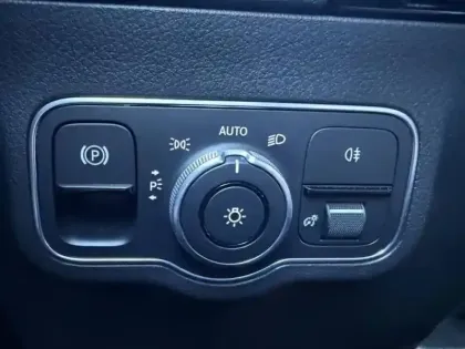 Photo 10 Mercedes Classe B 180 136ch AMG Line Edition 7G-DCT