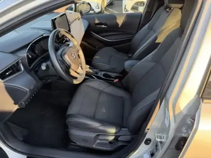 Photo 15 Toyota Corolla Hybride 196h Design Confort