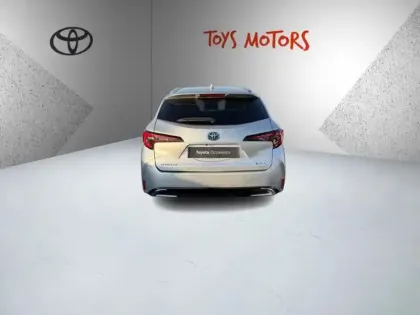 Photo 25 Toyota Corolla Hybride 196h Design Confort