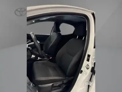 Photo 9 Toyota Yaris 70 VVT-i Design NG VVT I