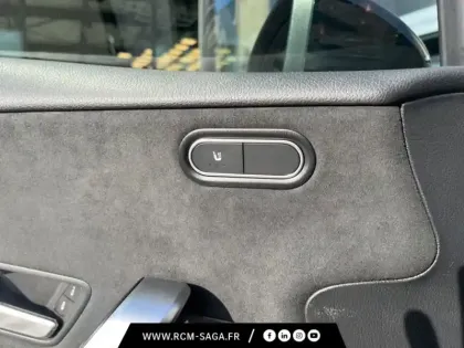 Photo 9 Mercedes Classe A 200 d AMG Line