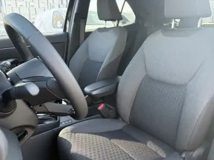 Photo 19 Toyota Yaris Hybride 1.5 HYBRID 116H DESIGN AUTO 2WD