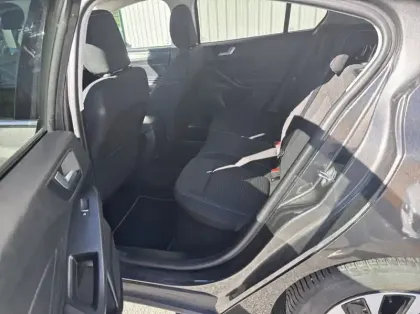 Photo 8 Ford Focus Gén. IV Ph2 Titanium X Business 5