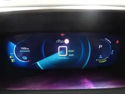 Photo 9 Peugeot 2008  e- 136ch GT