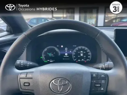 Photo 12 Toyota C-HR  1.8 Hybride 140ch Dynamic MY25