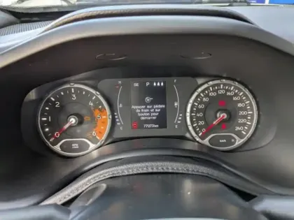 Photo 9 Jeep Renegade  1.6 MultiJet 120ch Brooklyn Edition BVR6