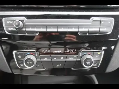 Photo 27 BMW X1  sDrive18iA 140ch Business Design DKG7