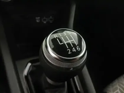 Photo 13 Renault Clio  1.0 TCe 100ch Evolution GPL