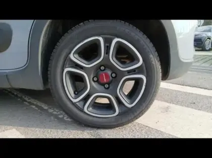 Photo 11 Fiat Panda  1.0 70ch BSG S&S City Life