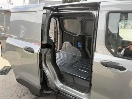 Photo 23 Ford Transit Courier  1.5 EcoBlue 100ch Trend