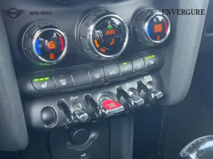 Photo 13 Mini Mini  5 Portes Cooper 136ch Edition Premium BVA7