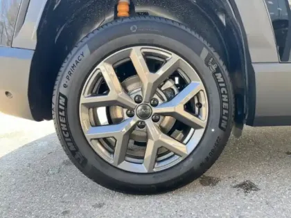 Photo 10 Jeep Compass  1.2 Turbo T3 145ch e-Hybrid First Edition BVR6