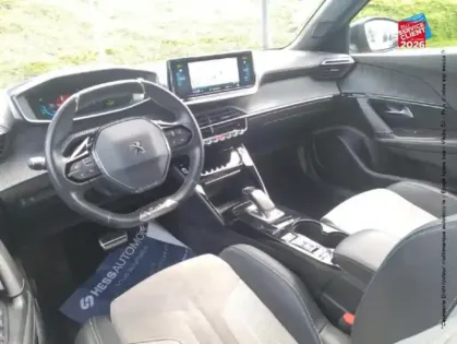 Photo 14 Peugeot 2008  e- 136ch GT Pack