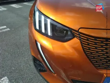 Photo 12 Peugeot 2008  e- 136ch GT Pack