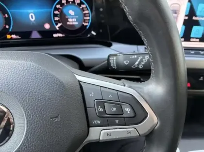 Photo 14 Volkswagen Golf  2.0 TDI SCR 116ch Life Plus